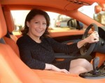 Người phụ nữ bán 11 chiếc Bugatti Veyron một năm