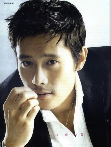 Lee Byung Hun bị đồn là một trong những diễn viên tập sự có mặt trong buổi tập chạy hồi năm 1991. Ảnh: Ken Sax.