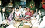 Không còn chiếu thơ như năm ngoái, năm nay các bạn thơ trẻ sẽ chọn sân khấu làm nơi biểu diễn. Ảnh: AN DUNG