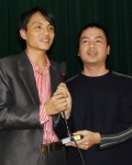 Minh Cường và Quang Hưng ngẫu hứng hát tặng sinh viên.