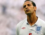 HLV Hodgson thêm ác cảm với Rio Ferdinand 