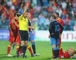 Đội trưởng Montenegro kỳ vọng Rooney nhận thẻ đỏ