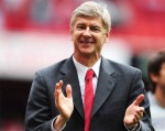 HLV Wenger sẽ mang đội hình một sang Việt Nam