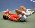 Serbia thắng, Djokovic lo vì chấn thương