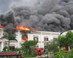 Hỏa hoạn ở Bắc Giang thiêu rụi cả nghìn xe máy