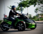 Can-Am Spyder RS-S - 'gã khổng lồ' trên phố Việt Nam