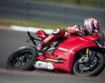 Ducati giới thiệu 1199 Panigale R 2013