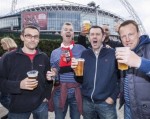 Bỏ lệnh cấm bán bia vì chung kết Bayern - Dortmund