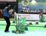 'Giáo sư Xoay' châm ngòi nổ Robocon