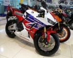 Cặp đôi CBR600RR 2013 đỉnh cao về Việt Nam