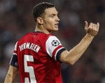 Arsenal sẵn sàng bán rẻ đội trưởng Vermaelen