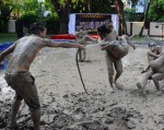 Lễ hội tắm bùn đầu tiên ở Hà Nội