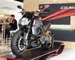 Ducati Diavel Cromo giá 700 triệu đồng ở Sài Gòn