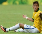 Neymar bị cáo buộc là 'người không trọng lượng'