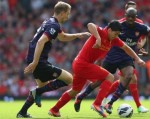 Liverpool đề nghị Arsenal tránh xa Suarez