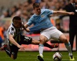 Man City vã mồ hôi vào tứ kết Cup Liên đoàn