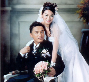 Lam Trường và Ý An là một trong những cặp đẹp đôi và được khán giả yêu mến của showbiz Việt.