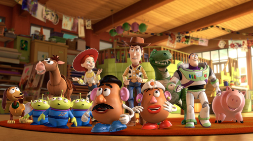 Woody, Buzz Lightyear và gia đình đồ chơi trong Toy story 3 - Ảnh: IMDB