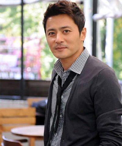 Jang Dong Gun thấy buồn phiền vì vẻ bề ngoài quyến rũ và nam tính.