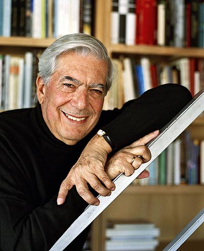 Nhà văn Vargas Llosa.