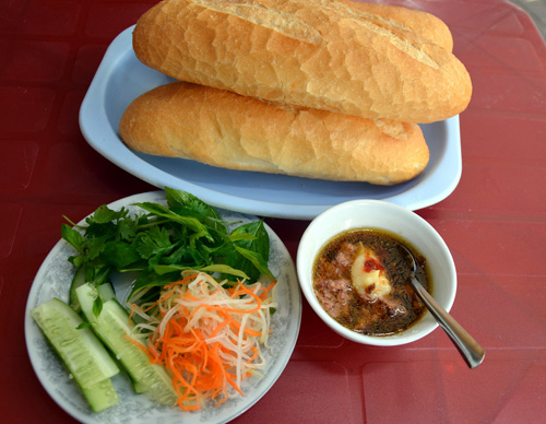 Bánh mì chấm Quy Nhơn